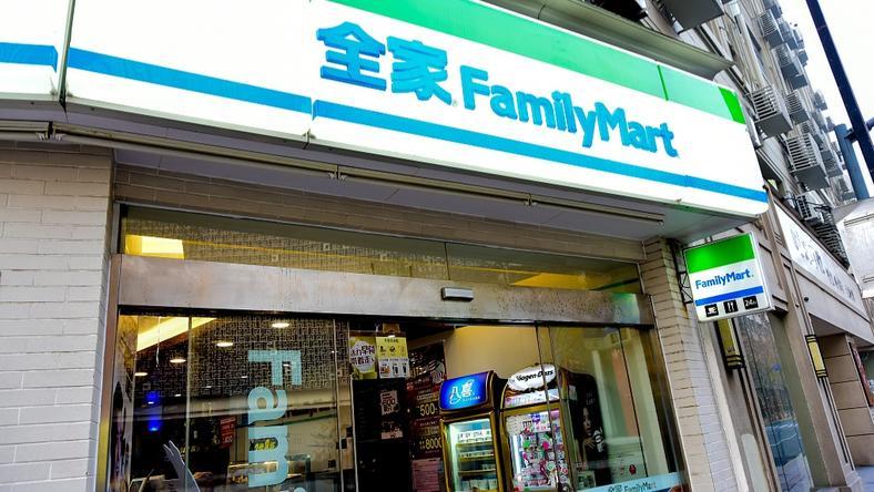 【虎嗅晚报】全家:涉事门店未出现过期食品;ofo回应海外部门解散:正常操作